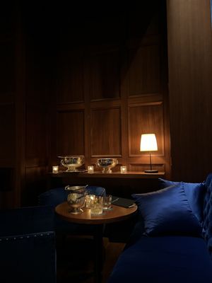 Punch Room by null