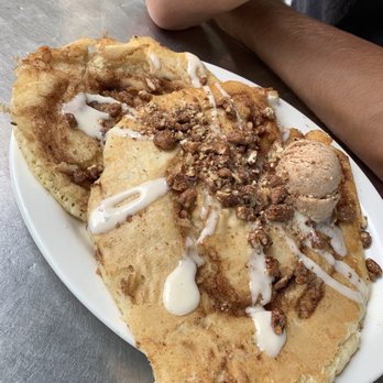 Metro Diner - Cinnamon Roll Pancakes - Breakfast & Brunch Near Me - Jacksonville Beach, Florida
