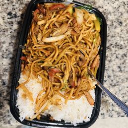 House Lo Mein