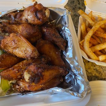 Four Mile Pig - Buffalo wings & fries. Yum but just tasted like dry rub. If you're expecting sauce, ask about other flavors. Fries are always great - Food Trucks Near Me - Alexandria, Kentucky Four Mile Pig - Buffalo wings & fries. Yum but just tasted like dry rub. If you're expecting sauce, ask about other flavors. Fries are always great - Food Trucks Near Me - Alexandria, Kentucky