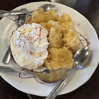 Ginza Sushi Japanese Restaurant - Fried Banana A - gogo ($9.95) - Japanese Near Me - Fullerton, California