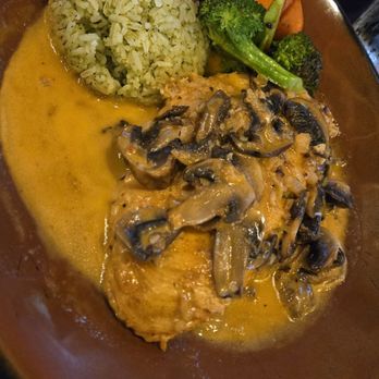 Luxe Kitchen & Cantina - Mexican Near Me - Rancho Cucamonga, California