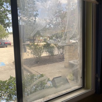 Holiday Inn Express & Suites Austin - Again filthy windows - Hotels Near Me - Austin, Texas