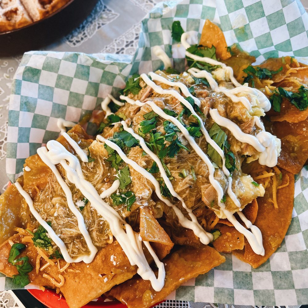 Chismosa Cafe - Salsa Verde Chilaquiles (5/5 ) - New Mexican Cuisine Near Me - Covina, California