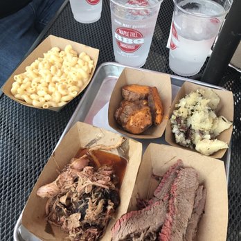 Maple Tree BBQ - Combo platter for $15 and a medium side of a Mac and cheese for $4 - Barbeque Near Me - Riverhead, New York