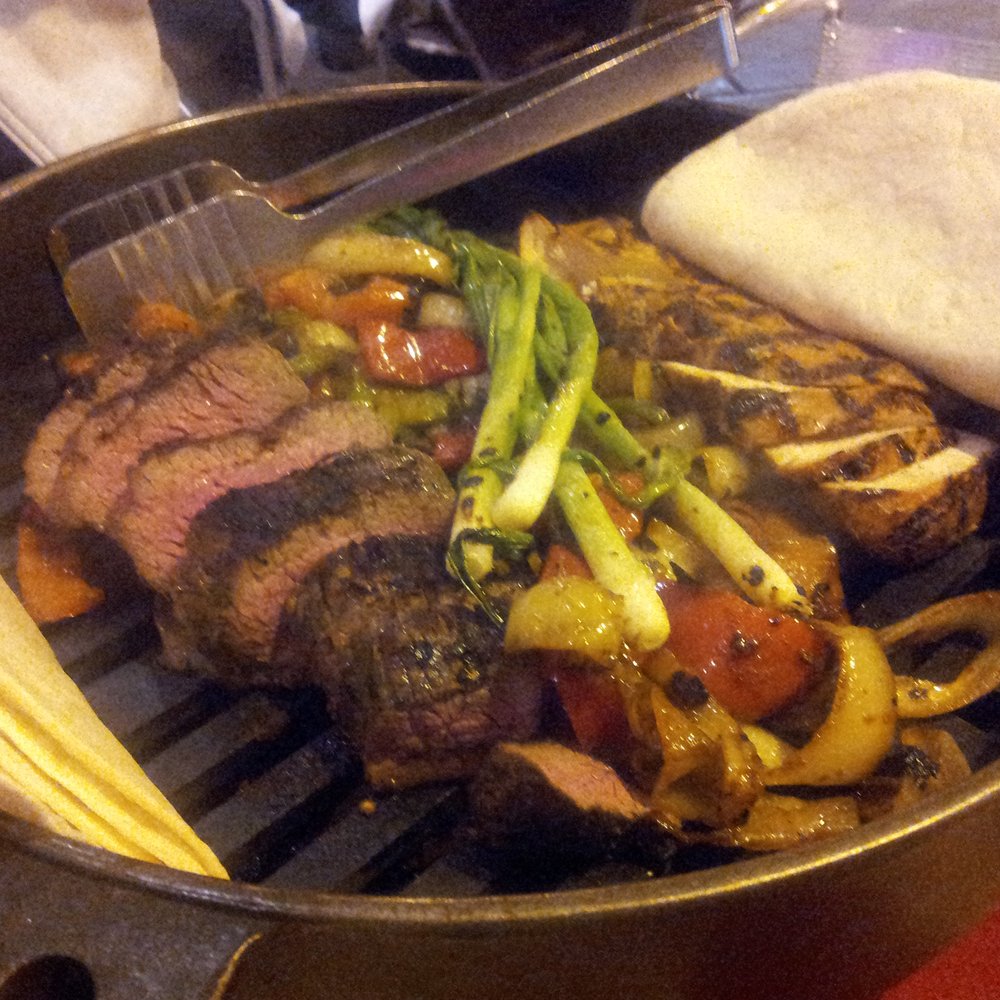 El Vez - Tacos for 2 with steak and chicken combo - Mexican Near Me - Philadelphia, Pennsylvania