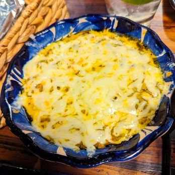 Perol Artisanal Carnitas - Rajas con queso - Wine Bars Near Me - El Paso, Texas Perol Artisanal Carnitas - Rajas con queso - Wine Bars Near Me - El Paso, Texas