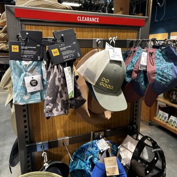 REI - Clearance - Outdoor Gear Near Me - Fairfax, Virginia