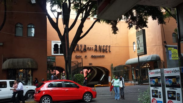 Antiques Center Plaza del Angel by null