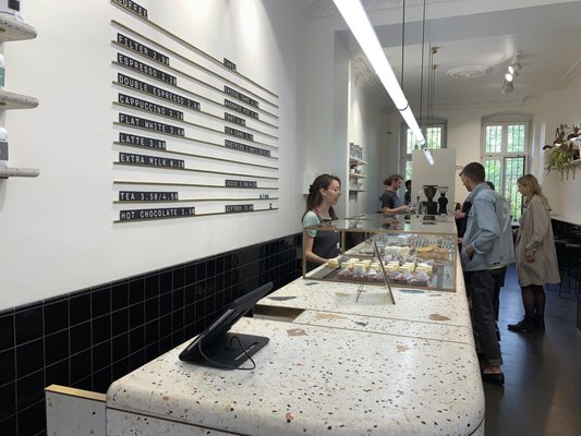 Five Elephant Kreuzberg by null