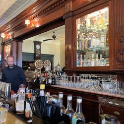 The Owl Tavern - Bar area