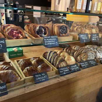 La Bicyclette Bakery - Bakeries Near Me - Brooklyn, New York