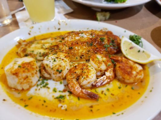 U & I Steak and Seafood Restaurant by null