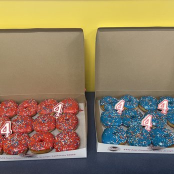 Friendly Donuts - Sprinkled donuts - Donuts Near Me - Orange, California Friendly Donuts - Sprinkled donuts - Donuts Near Me - Orange, California