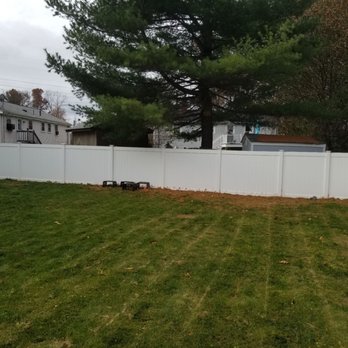 Fence101 - Vinyl privacy fence - Fences & Gates Near Me