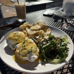Eggs Benedict