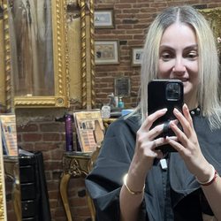 Delacqua Salon & Spa