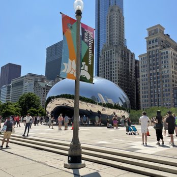 Cloud Gate - Public Art Near Me - Chicago, Illinois