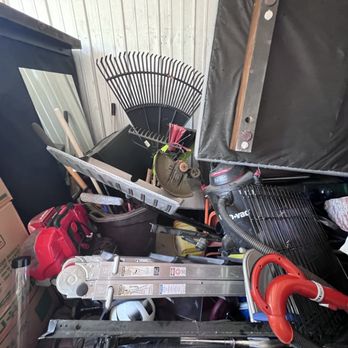 College Hunks Hauling Junk & Moving - Appleton - Movers Near Me - Appleton, Wisconsin