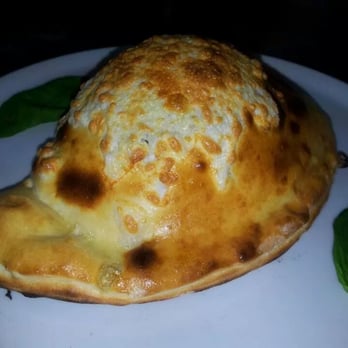 Pizzeria Sibaritas - Chef calzone - Pizza Near Me - Santander, S Pizzeria Sibaritas - Chef calzone - Pizza Near Me - Santander, S