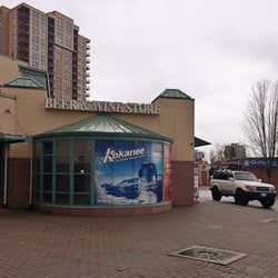 Executive Plaza Liquor store - Exterior - hop skip jump from the Executive Hotel