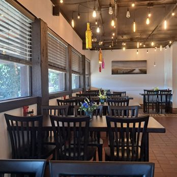 FishOn Bistro - Plenty tables. Clean and nice - Fish & Chips Near Me - Millcreek, Utah FishOn Bistro - Plenty tables. Clean and nice - Fish & Chips Near Me - Millcreek, Utah