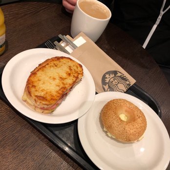 What Time Does Starbucks Stop Serving Breakfast In 2022?