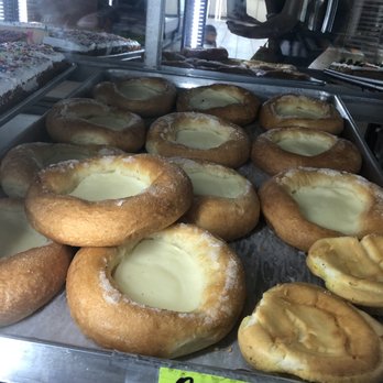 Arandas Bakery - Thought it was cream cheese but more like Mochi - Bakeries Near Me - Conroe, Texas