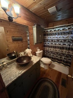 MOUNTAIN LIFE CABIN CLEANING - Updated January 2025 - 25 Photos - Blue