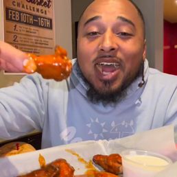 Chicken Wings go dummyy!!