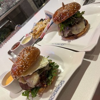 Gordon Ramsay Burger Las Vegas - Burgers Near Me - Las Vegas, Nevada