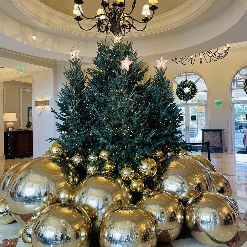 The Ritz-Carlton Key Biscayne, Miami - Gorgeous Christmas decor - Hotels Near Me - Key Biscayne, Florida The Ritz-Carlton Key Biscayne, Miami - Gorgeous Christmas decor - Hotels Near Me - Key Biscayne, Florida