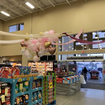H-E-B - ows the inside of a grocery store - Grocery Near Me - Cypress, Texas