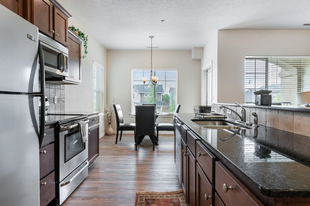 GRAMERCY VILLAS Updated August 2024 13 Photos 2549 E Blue Tick St