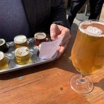 Discretion Brewing - Beer Flight + Redwood Mountain Blonde - Breweries Near Me - Soquel, California Discretion Brewing - Beer Flight + Redwood Mountain Blonde - Breweries Near Me - Soquel, California