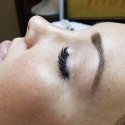 Everlashing Impressions - Kristin White - Beautiful Volume Lashes