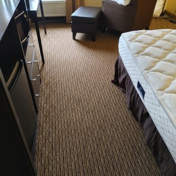 Stevens VIP Floor Cleaning Service - a clean hotel room - Flooring Near Me Stevens VIP Floor Cleaning Service - a clean hotel room - Flooring Near Me