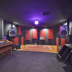 Broken Complex Studios - Studio B