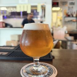 Dukes Plates & Pints