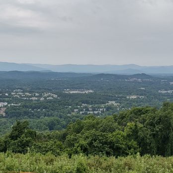 Carter Mountain Orchard - Pick Your Own Farms Near Me - Charlottesville, Virginia