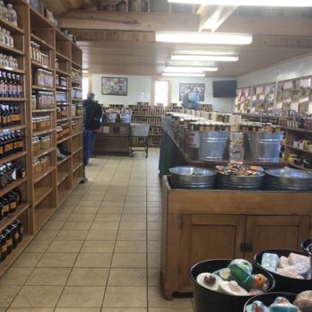 Koepsel's Farm Market - the store's aisles - Farmers Market Near Me - Baileys Harbor, Wisconsin