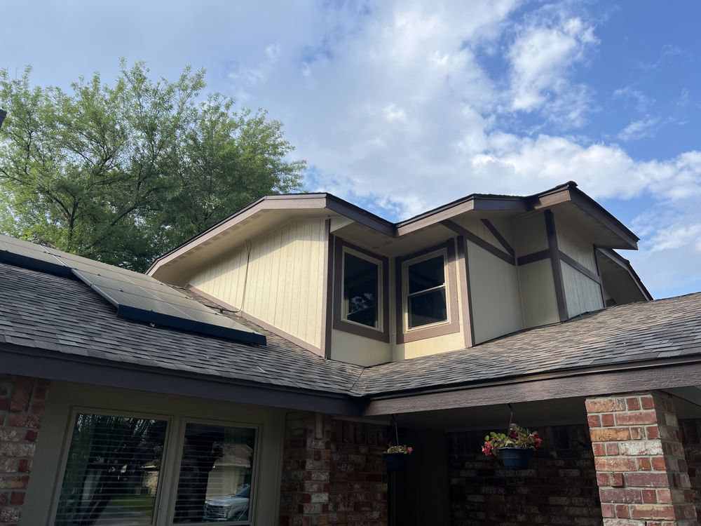 Slide of Everest Siding and Windows Contractor Houston