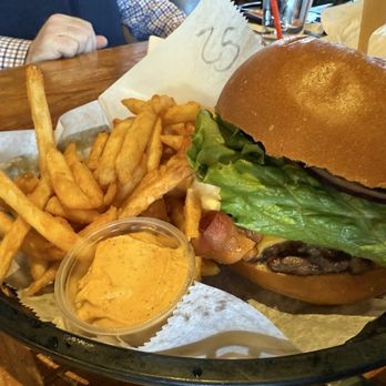 Hughie's - Vietnamese Near Me - Houston, Texas