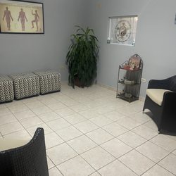 Five Element Health - This is the comfortable waiting area