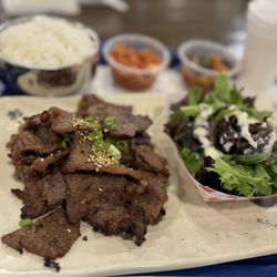 Narrow Street 512 - Bulgogi and salad