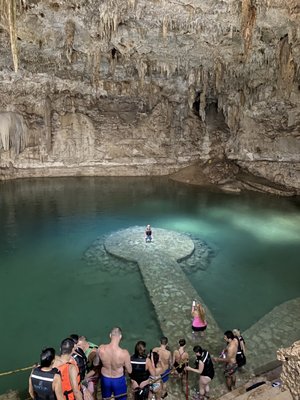 Cenote Suytun by null