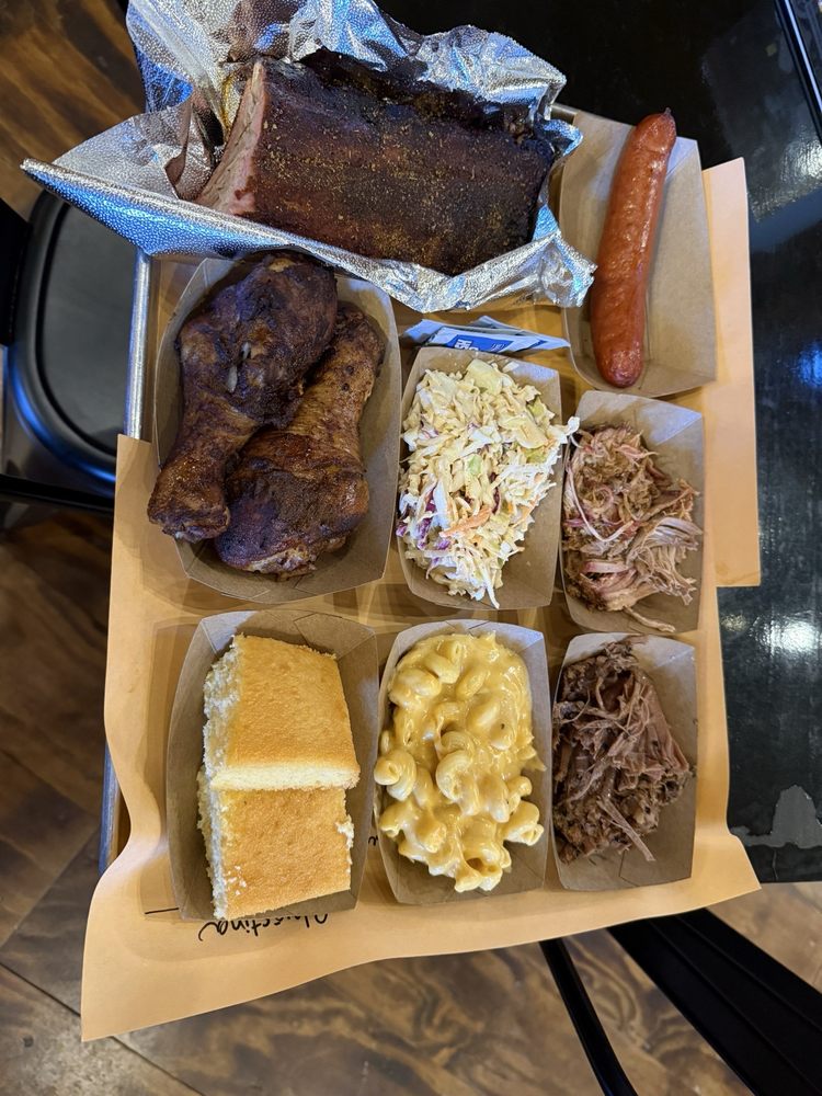 Big Dan's BBQ Logo