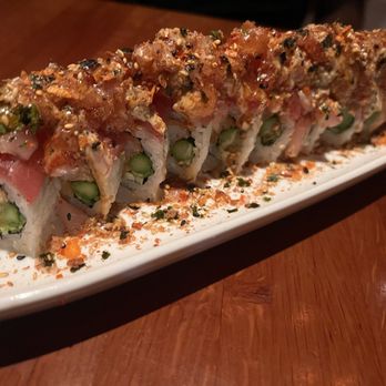 Taikin Asian Cuisine - Sakura Roll (Delicious!) - Asian Fusion Near Me - Miami, Florida Taikin Asian Cuisine - Sakura Roll (Delicious!) - Asian Fusion Near Me - Miami, Florida