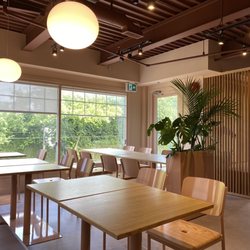Kokoro Tokyo Mazesoba - dining area
