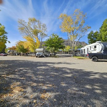 Sunrise Motel - Plenty of room & full hookups - Hotels Near Me - Cedarville, California Sunrise Motel - Plenty of room & full hookups - Hotels Near Me - Cedarville, California